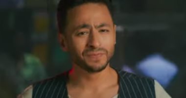 حمادة هلال يطلب الدعاء لوالده: يا رب اشفيه
