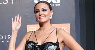 بشرى تنفى إصابتها بفيروس كورونا: الالتزام بالكمامة هو السر