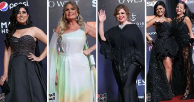 نانسى ابنة رانيا يوسف على خطى والدتها بفستان أزمة "البطانة" بمهرجان الجونة.. وفاء عامر تصطحب ابنها عمر.. ويسرا وليلى علوى وبشرى وخالد الصاوى ونجما بوليوود على فازال وريشا تشادا يتألقون على السجادة الحمراء