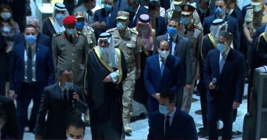 الرئيس السيسي يفتتح ويتفقد متحف شرم الشيخ بمحتويات 6062 قطعة أثرية