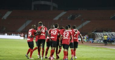 هل يضاعف الأهلى مكافآت الفوز بأبطال افريقيا.. سيد عبد الحفيظ يجيب