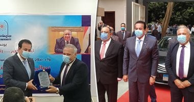 الإنجازات تتوالى بعد افتتاح جامعة الملك سلمان.. وزير التعليم العالى يفتتح أعمال تطوير كلية التجارة وإدارة الأعمال بتكلفة تزيد عن 50 مليون جنيه.. ورئيس جامعة حلوان يؤكد اقتراب وضع حجر أساس الجامعة الأهلية
