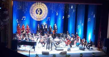 فيديو.. مدحت صالح يحيى حفل مهرجان الموسيقى العربية وسط إجراءات إحترازية