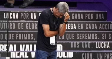 سيتين: دخلت تاريخ برشلونة بالـ8 من بايرن ميونخ.. ومن أنا لأسيطر على ميسي!