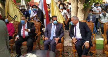 وزير التعليم العالى يشهد حفلا غنائيا لطلاب حلوان 