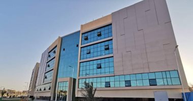 من يدفع ثمن أخطاء "جامعة ميريت"؟..  "التعليم العالى" حددت 200 طالب لـ"الطب" كحد أقصى والجامعة قبلت 273.. المتضررون: فرصنا ضاعت بالحكومى والخاص.. ومصدر بالأعلى للجامعات يكشف: ميريت سبقت قرار التشغيل