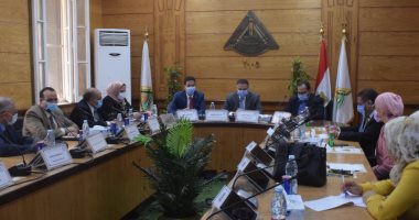 رئيس جامعة بنها يترأس اجتماع مجلس إدارة مركز ضمان الجودة.. صور