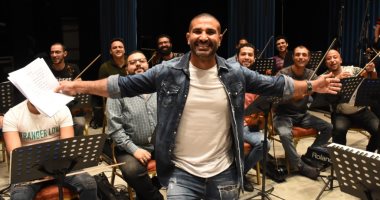 أحمد سعد خلال بروفات حفله المقرر يوم الجمعة القادم بدار أوبرا الإسكندرية..صور