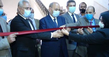 رئيس جامعة المنيا يفتتح مشروع تطوير برنامج تقنية المعلومات بكلية العلوم "صور"