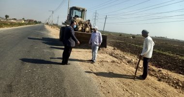 محافظ أسيوط : تمهيد طريق بنى عدى وتعقيم وتبطين الترع بمنفلوط.. صور 