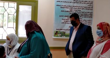 وكيل صحة أسوان يتابع مبادرة الكشف المبكر عن أمراض الأنيميا والسمنة والتقزم.. صور