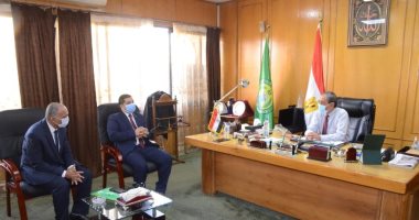 تعرف على لقاء محافظ محافظ الإسماعيلية برئيس الجهاز التنفيذى لتعليم الكبار