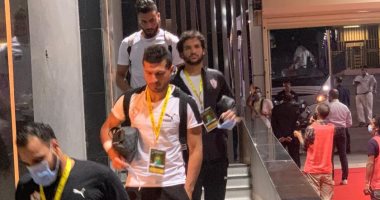  الزمالك يصل استاد القاهرة استعدادا لمواجهة الرجاء المغربي.. صور