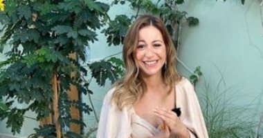 صورة جديدة لمنة شلبى من مهرجان الجونة.. ويسرا ورانيا يوسف أبرز المعجبات