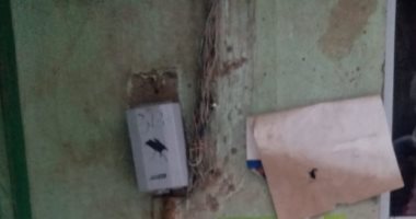 استجابة لسيبها علينا.. المصرية للاتصالات تصلح كابينة تليفون بالخصوص فى القليوبية