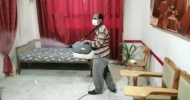 حملات لتطهير وتعقيم اللجان الإنتخابية بكفر الشيخ.. صور