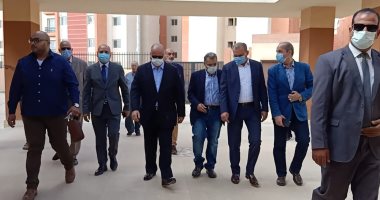 محافظ القاهرة يتفقد أعمال تنفيذ مشروع معا لتطوير العشوائيات.. صور