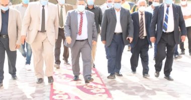 جولة تفقدية لرئيس جامعة القناة ونوابه لتأكد من اتباع الإجراءات الاحترازية.. صور