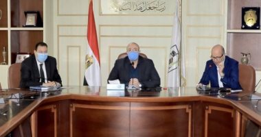 محافظ بنى سويف يكرم رئيس مدينة أهناسيا لبلوغه سن التقاعد