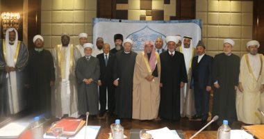  هل يجوز تعيين النساء فى منصب المفتى؟.. صبرى عبادة يطالب شيخ الأزهر بتعيين عضوات بـ"كبار العلماء" والفتوى.. أم سلمة ردت الأمة إلى صوابها وعائشة علمتنا نصف الدين ونحن نتجاهل المرأة