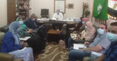 "صحة القليوبية" تعقد اجتماعا استعدادا للموجة الثانية من فيروس كورونا.. صور