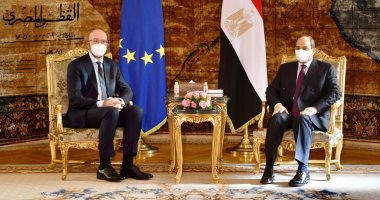 السيسى ورئيس المجلس الأوروبى يتوافقان على ضرورة إقامة "منتدى للحوار" يجمع أطراف من الدول الإسلامية والأوروبية.. الرئيس يؤكد ضرورة تضافر جميع الجهود الدولية لإرساء قيم قبول الآخر والتعايش والتسامح