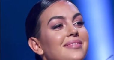 جورجينا رودريجيز صديقة رونالدو تتخفى بزى أسد في برنامج تلفزيونى.. فيديو