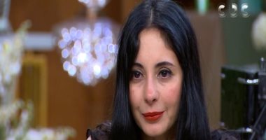 نسمة عبد العزيز باكية: شيلت جزء من الرئة والعملية أثرت على ايدى فى أول سنة