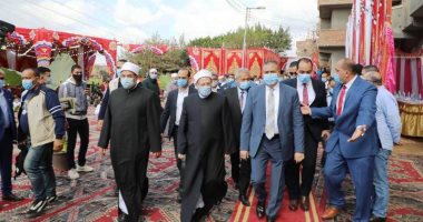 الدولة تواصل عمارة بيوت الله.. الأوقاف تفتتح المساجد بالمحافظات للرد على افتراءات الجماعة الإرهابية..جمعة: تتبع عورات الناس سمة من لا خلاق لهم وفبركة الأخبار إثم عظيم.. واستمرار حملات التعقيم وحظر الدعاية.. صور