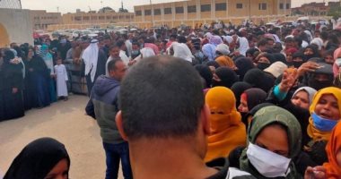 سيدات من قبائل شمال سيناء يسجلن حضورا لافتا فى انتخابات النواب.. صور