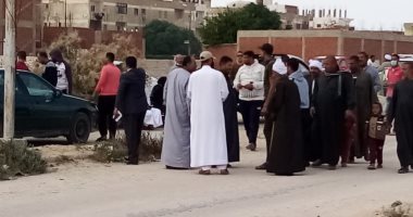 إقبال كبير على اللجان الانتخابية بالقنطرة شرق فى الإسماعيلية.. صور