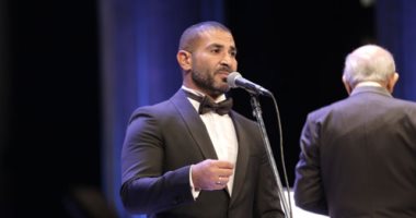 صور.. أحمد سعد يطرب جمهور الموسيقى العربية بحفل كامل العدد في الاسكندرية