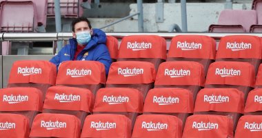 ميسي يشارك كبديل مع برشلونة ضد بيتيس بالدوري الإسباني