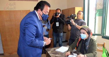 وزير التعليم العالى يصل مقر لجنة الانتخابية بمركز شباب التجمع الأول