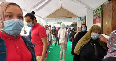 الشباب والمرأة يتصدرون المشهد الانتخابى في لجان باب الشعرية.. صور