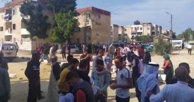 إقبال كبير للناخبين على لجان انتخابات الشيخ زويد فى شمال سيناء.. صور