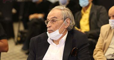 أشرف زكى ناعيا عزت العلايلى: البقاء لله فى فارس الدراما العربية