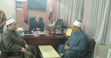 وفد "البحوث الإسلامية" يفتتح إدارة وعظ ولجنة فتوى ومصالحات بالواحات البحرية