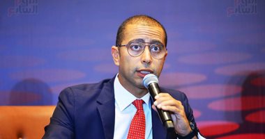 رئيس فودافون: 65 مليار جنيه استثمارتنا بمصر و3 مشاكل تواجه بناء أبراج المحمول