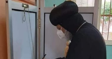 أسقف إبراشية الزقازيق عقب التصويت بانتخابات النواب: المشاركة واجب وطنى 