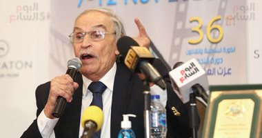 صور.. عزت العلايلى يكشف كيف كان سببًا فى إنشاء مسرح التلفزيون 