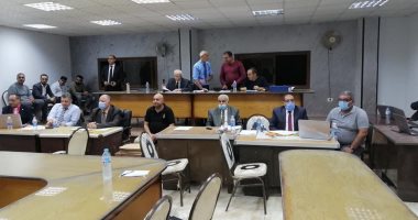 البيان الإحصائى لدائرة ميت غمر: مرتضى منصور يخسر مقعده البرلمانى.. وإعادة بين بدوى هلال وأحمد الألفى وعبدالفتاح عبد الحى ومحمود العزب..القائمة الوطنية تحصد 101371صوتاً مقابل 71171 لقائمة تحالف المستقلين.. فيديو