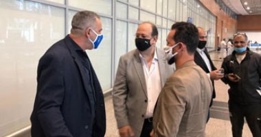 مدرب البرازيل يصل القاهرة استعدادا لمواجهة المنتخب الأولمبى.. فيديو وصور