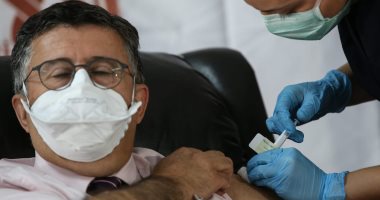 متى يكون لقاح شركة فايزر لكورونا متاحاً للناس؟
