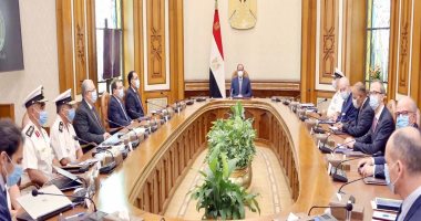 السيسى يوجه بتكامل بحيرة البردويل مع الإطار الاستراتيجى العام لتنمية سيناء وتوفير كافة عوامل النجاح للمشروع.. الرئيس يستعرض التعاون مع شركة "ديمي" لإقامة محطات لتوليد الطاقة النظيفة من المصادر الجديدة والمتجددة