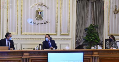 مدبولى يستعرض الاستعدادات الجارية لنقل المومياوات الملكية لمتحف الحضارة  