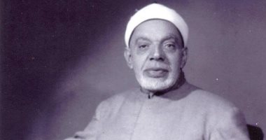 ذكرى رحيل الشيخ عبد الفتاح الشعشاعى.. رفض تلاوة القرآن في الإذاعة لـ "حرمة الميكرفون".. ترك التواشيح الدينية بعد إصابته بمرض في حنجرته.. صديق مقرب لأم كلثوم وعبد الوهاب.. قرأ في مآتم سعد زغلول وعدلى يكن.. صور