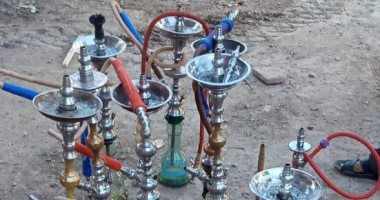 ضبط 16 شيشة داخل 5 مقاهى خلال حملة بطهطا فى سوهاج