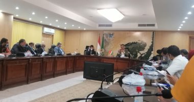 محافظ الفيوم يعلن إعادة تشغيل مصنع العدوة وتوفير 900 فرصة عمل لأبناء القرية