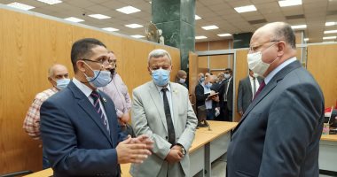 محافظ القاهرة يتفقد مشروع تحويل العاصمة لمحافظة ذكية.. صور